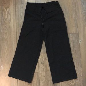 Lululemon cropped pants